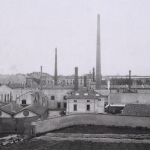 Fig. 15. «Veduta del nuovo stabilimento Pirelli alla Bicocca, a Milano», 1910-1920 circa, fotografia (Archivio storico Pirelli, Milano)